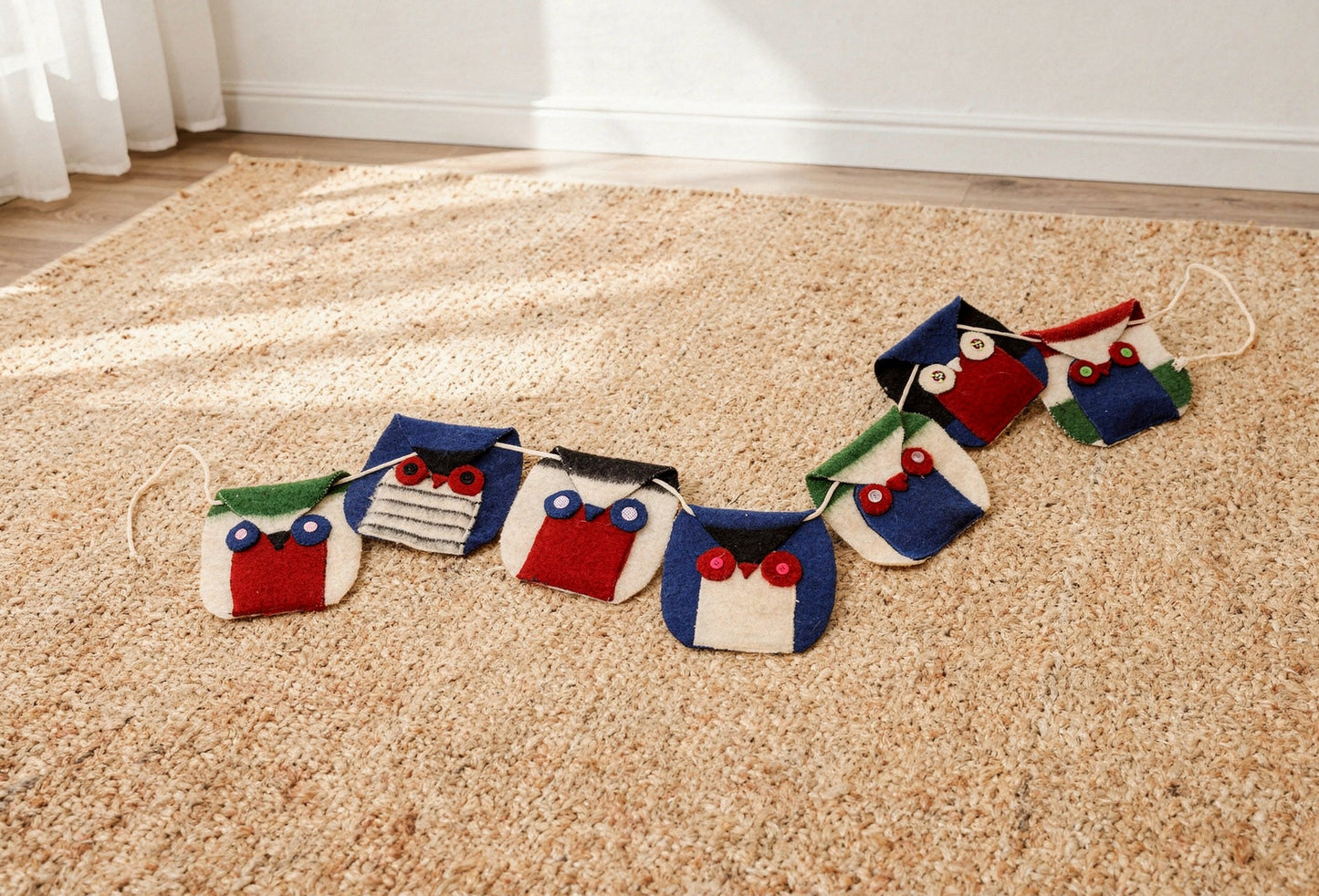 Wool bunting for wall decoration with owl  ornaments on a string, handmade garland for nursery room 