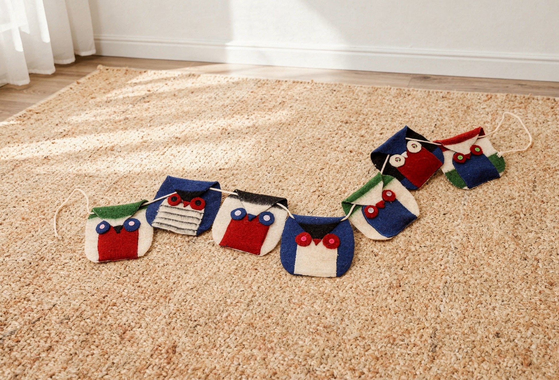Wool bunting for wall decoration with owl  ornaments on a string, handmade garland for nursery room 